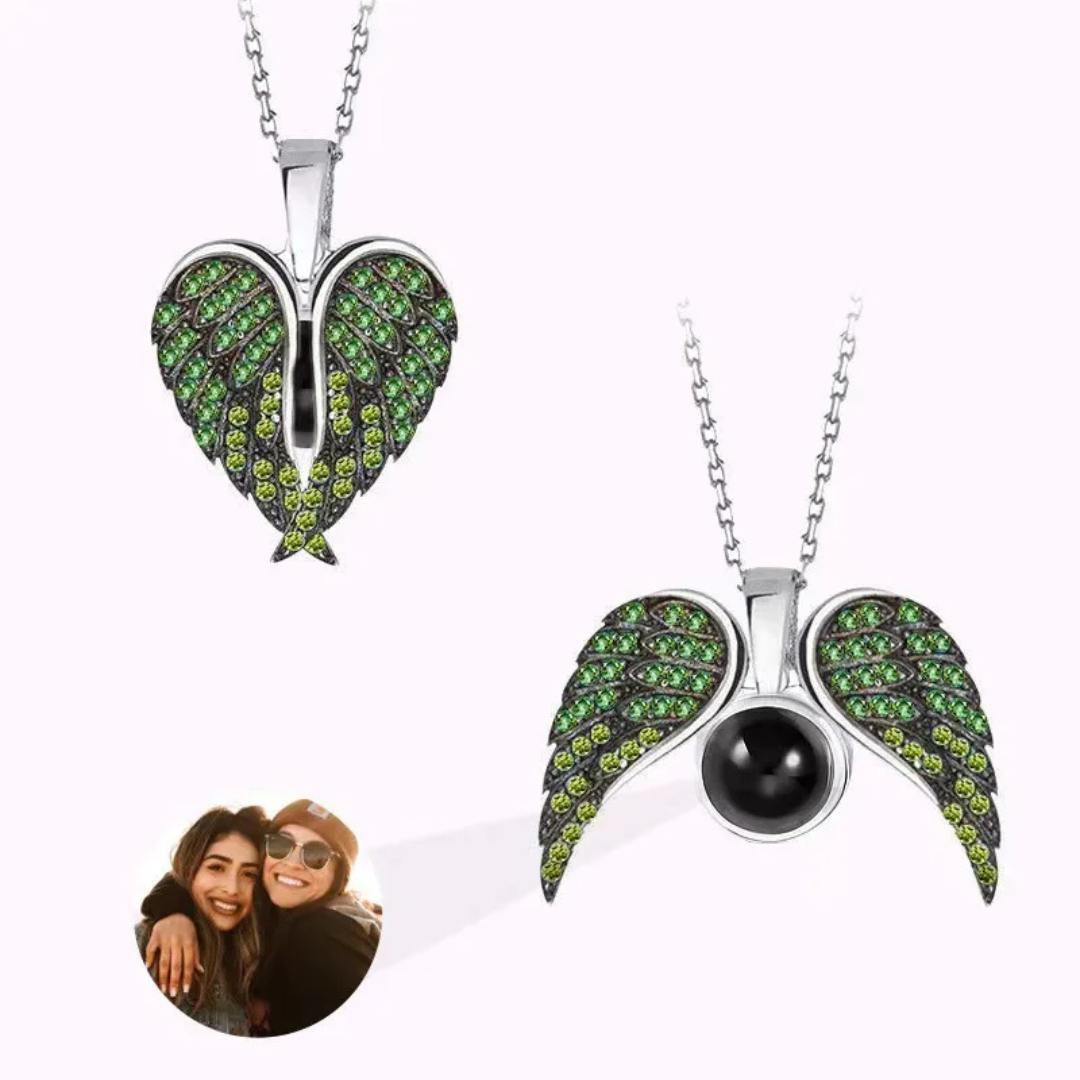 Collar con foto de Alas